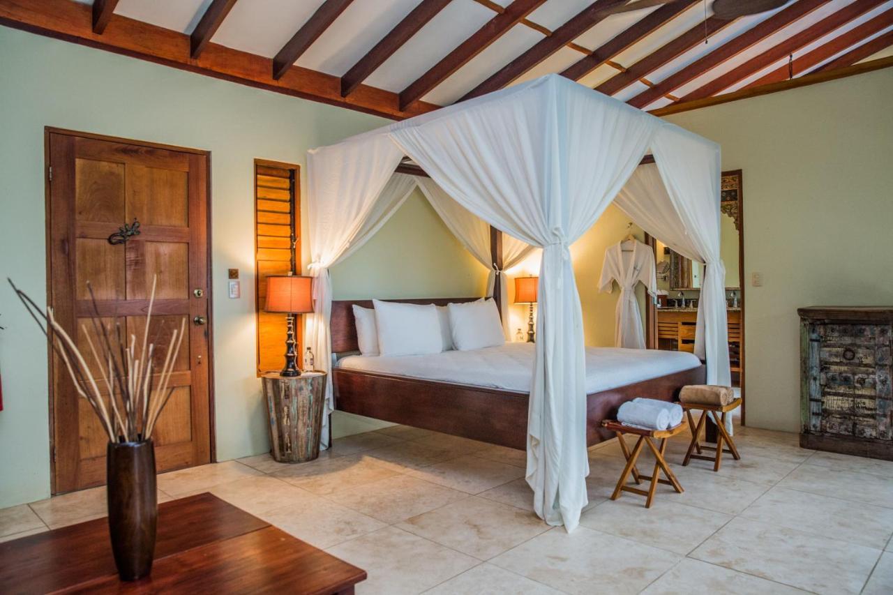Playa Santa Teresa  Casa Chameleon Hotel Mal Pais - Adults Only מראה חיצוני תמונה